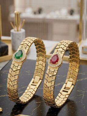 Gold Bracelet with Green or Red Teardrop Gem
